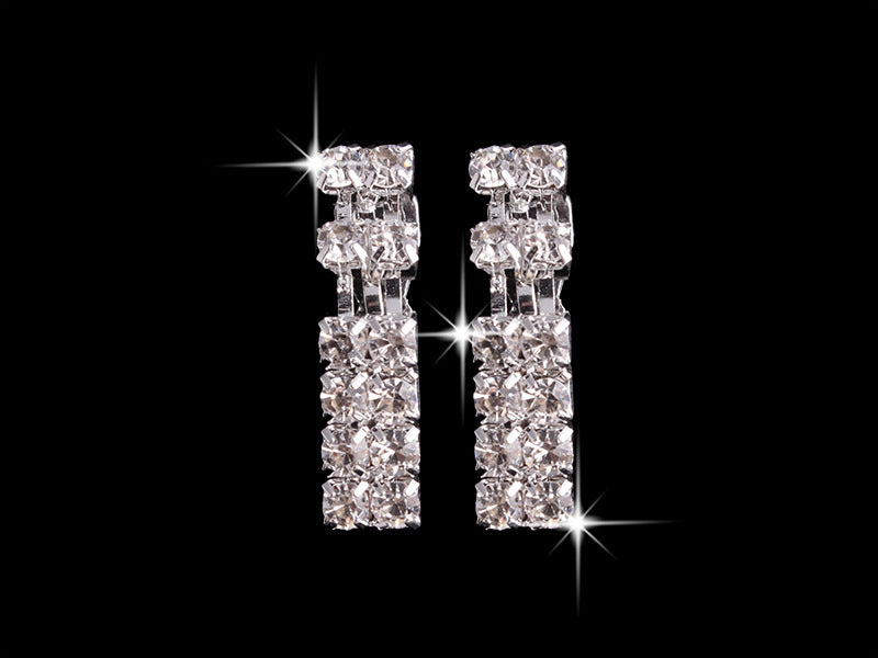 4 Pieces Rhinestones Necklace Set With Earrings Ring And Bracelet.