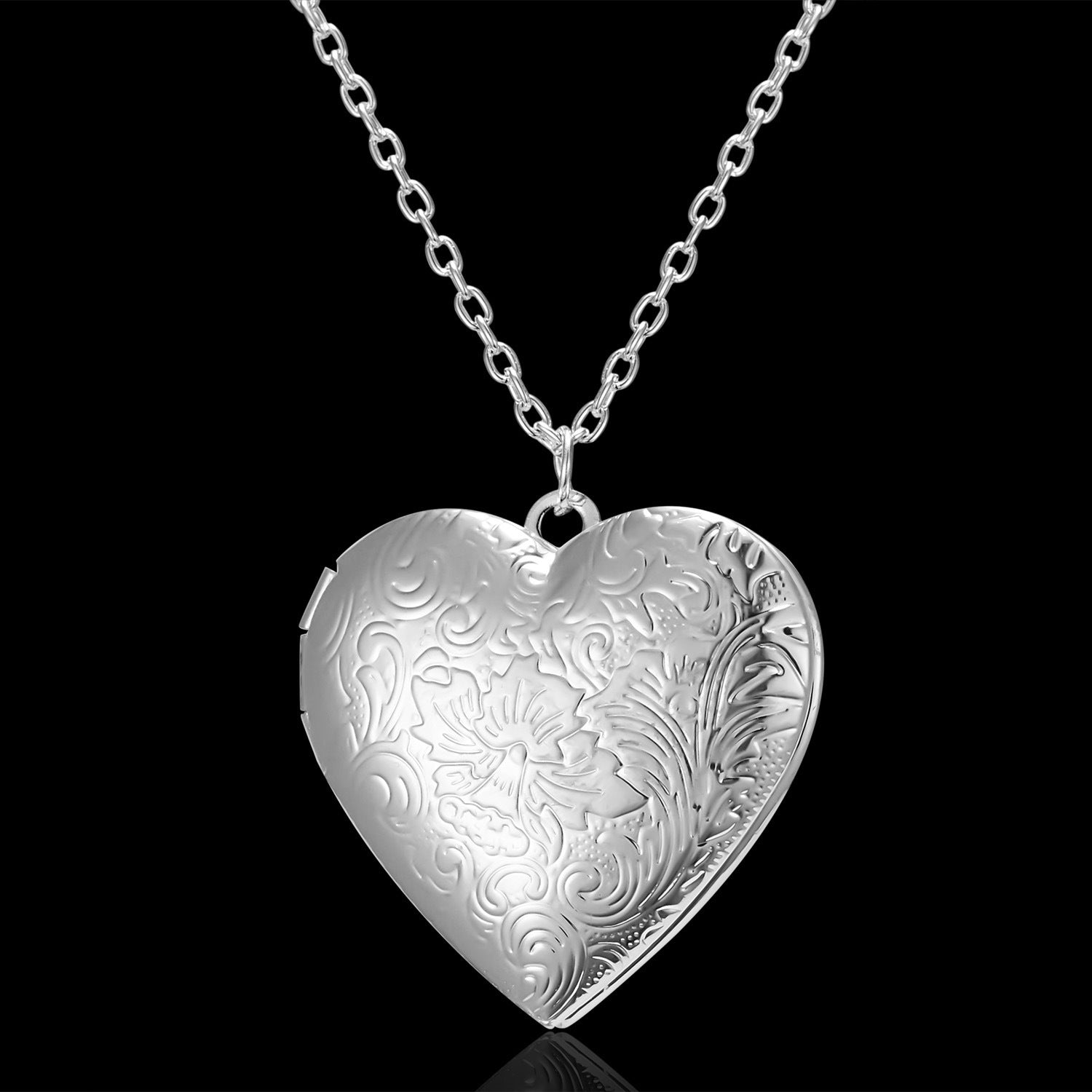Carved Design Love Necklace, Heart-shaped Photo Frame.