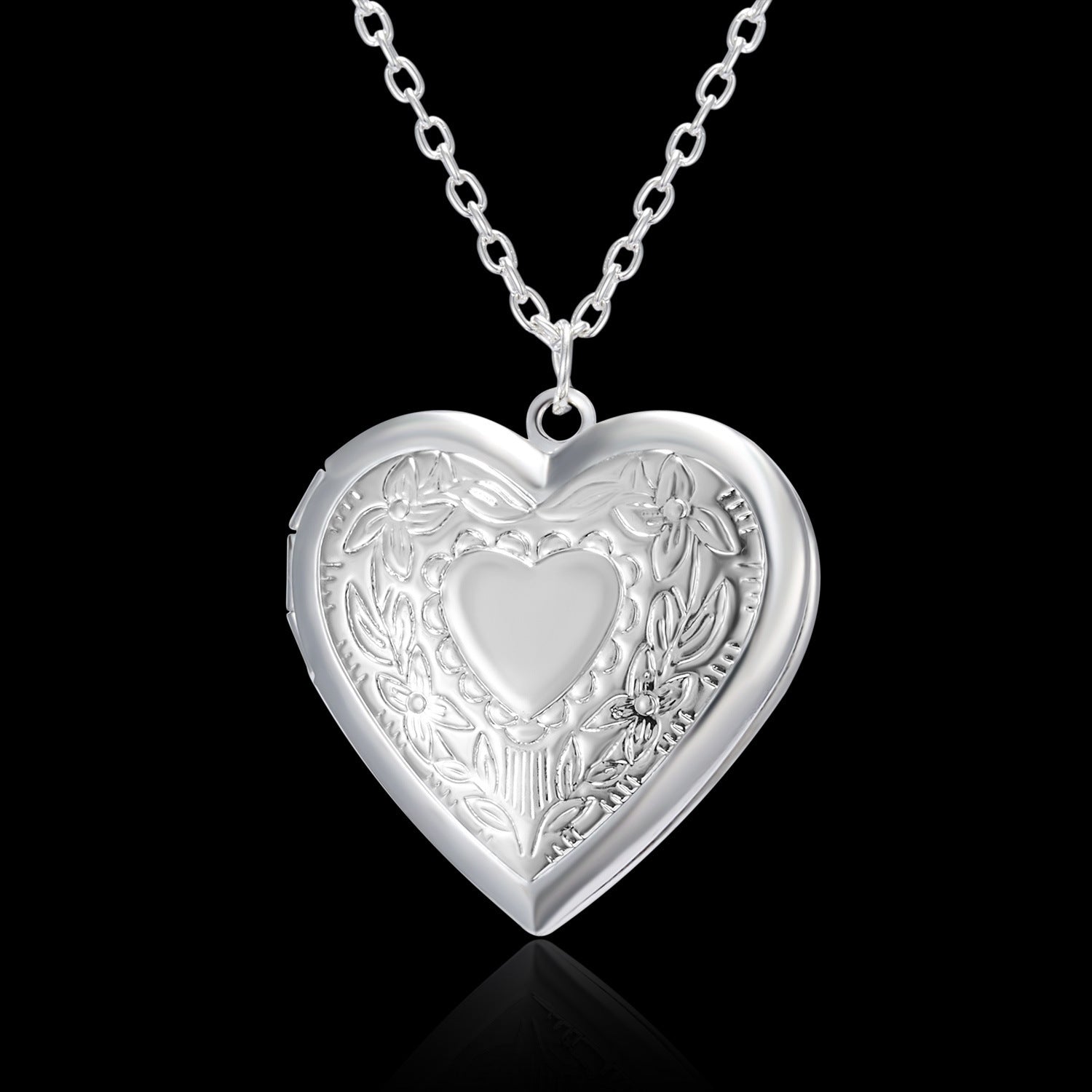 Carved Design Love Necklace, Heart-shaped Photo Frame.